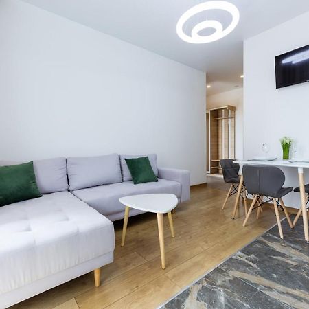 Nyvky Like Home - Nyvky Park - Apt 45 Київ Екстер'єр фото