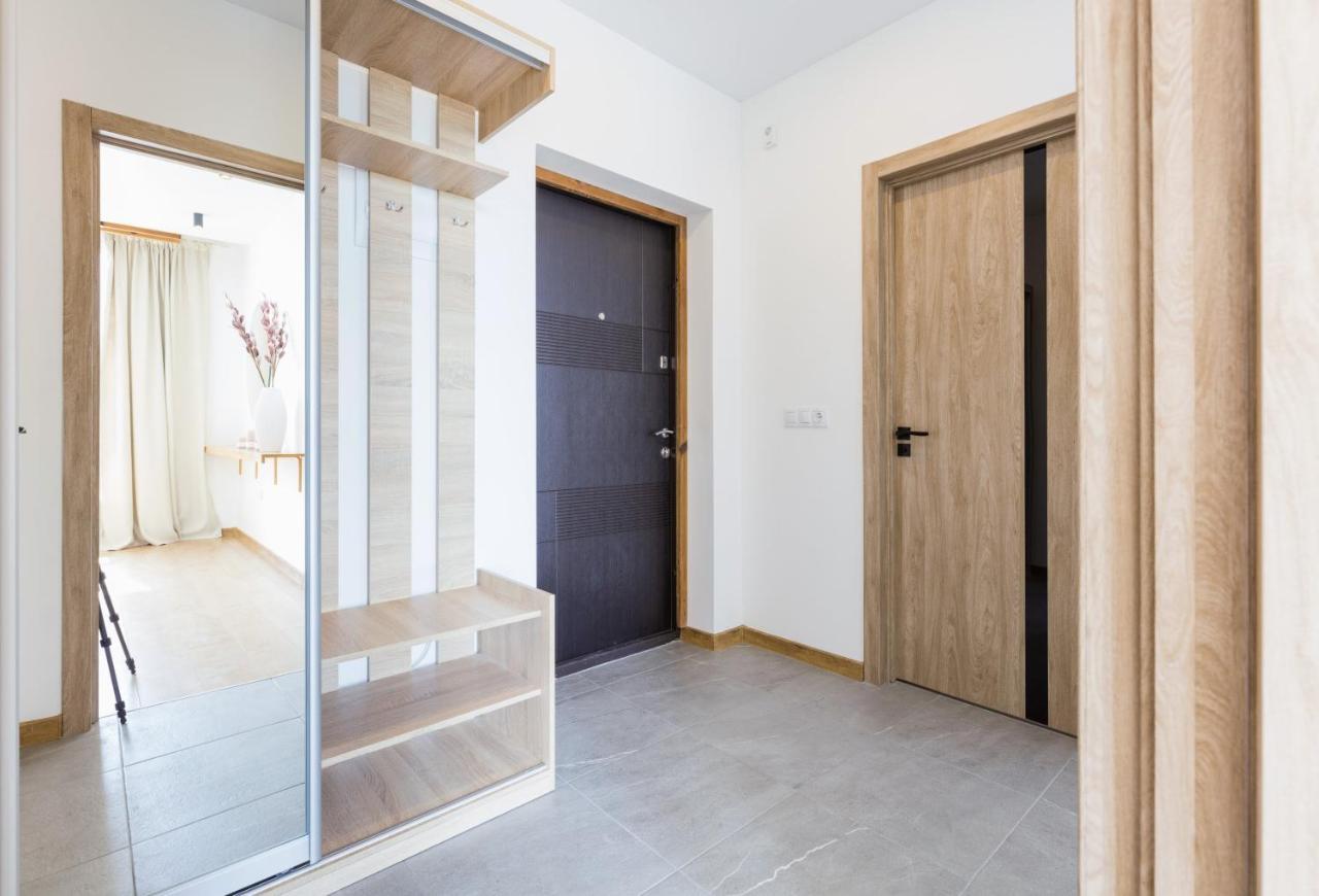 Nyvky Like Home - Nyvky Park - Apt 45 Київ Екстер'єр фото